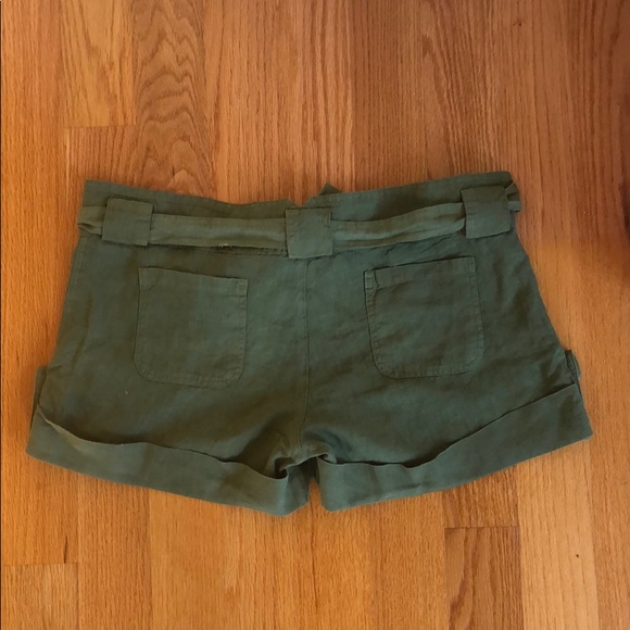 JUICY COUTURE Linen green short shorts tie belt Size 10 pockets cuff - Picture 6 of 9